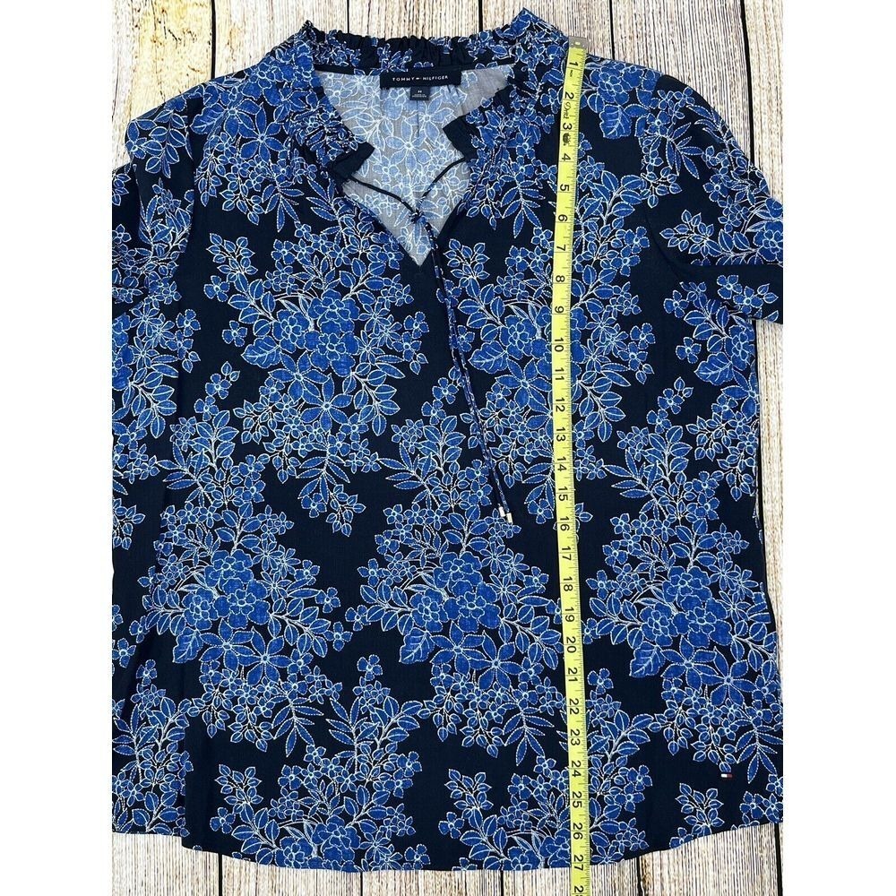 Tommy Hilfiger Blue Floral Blouse Size Medium Long Sleeve Tunic Lightweight - Picture 5 of 7